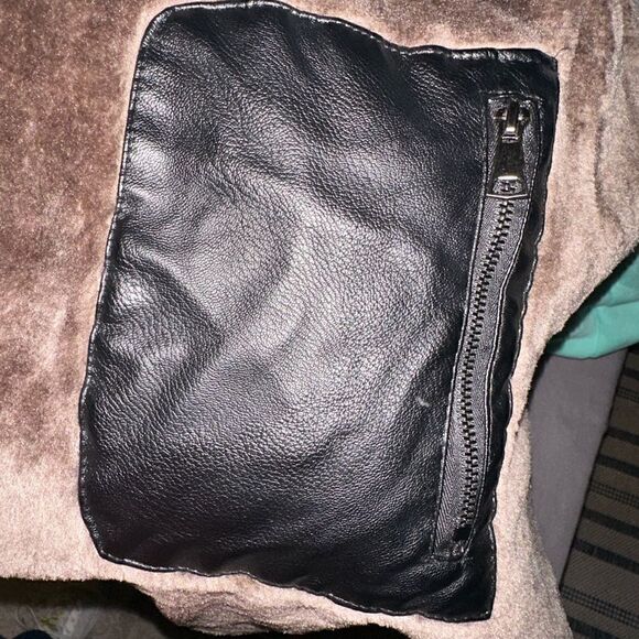 Neufigr Men's Faux Leather Jacket Winter Warm Faux Fur Lined Motorcycle Coat - Picture 8 of 8